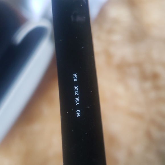 Yves Saint-Laurent frames - Picture 5 of 10